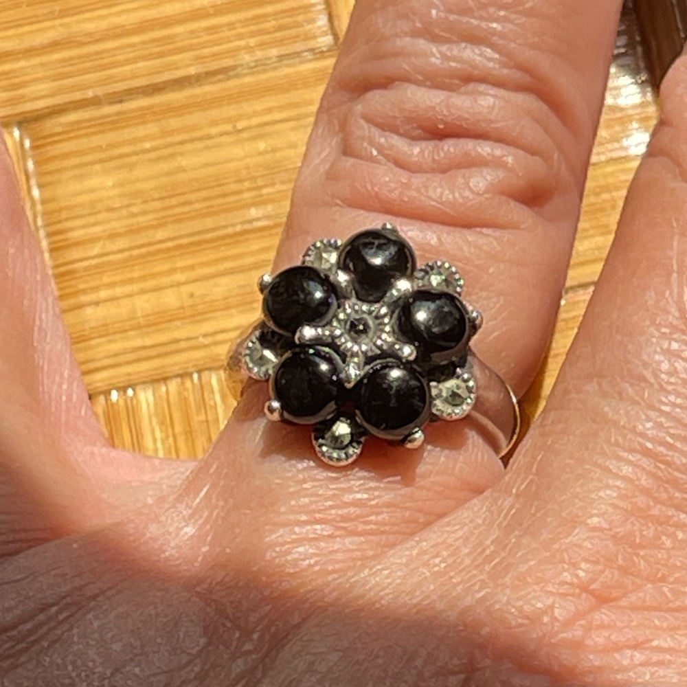 Black onyx & marcasite floral 925 silver ring, vintage
